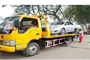 梅里斯达斡尔族区附近24小时汽车拖车服务热线