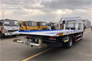 梅里斯达斡尔族区汽车救援补胎