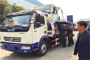 梅里斯达斡尔族区汽车道路救援拖车价格